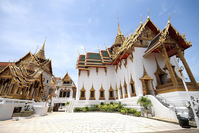 2 Day Private Car with Driver from Laem Chabang to Bangkok & Damnoen Saduak - Your Bangkok hotel is not included