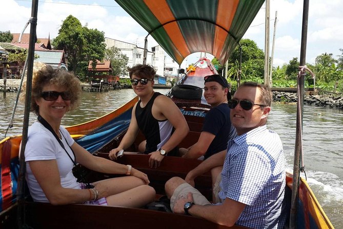 2-hour SUNSET Canal Tour + FOODS Tasting with Tour Guide - Meeting point, timing, and practical details