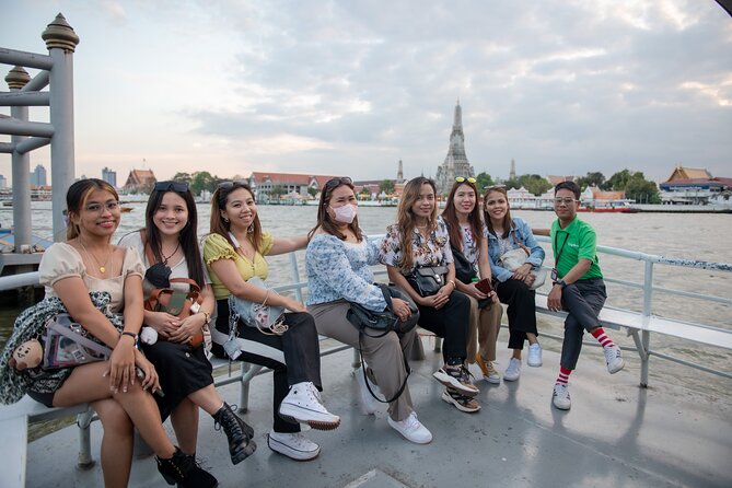 3-Hour Bangkok Walking Tour: Wat Pho and Wat Arun - Guides make the biggest difference