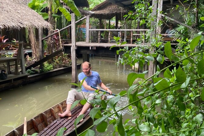3hr Sunset Canal Cruise & Stop at Biggest Buddha (fully guided) - Khlong Bang Luang Artist House after 250 years