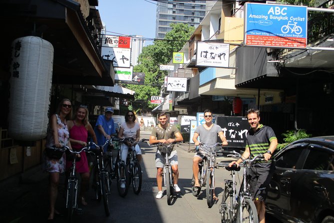 5-Hour Bike Tour of Hidden Bangkok - Back lanes, markets, and little Chinatown