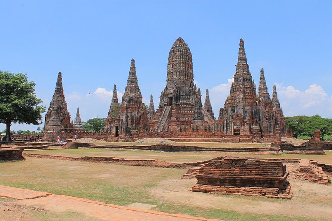 A Day in Ayutthaya: Private 5 UNESCO Temples Tour From Bangkok - Wat Lokayasutharam and the reclining Buddha