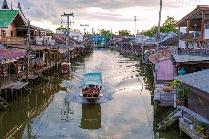 Amphawa Floating Market & Maeklong Railway Train Market Tour - What Amphawa is really like