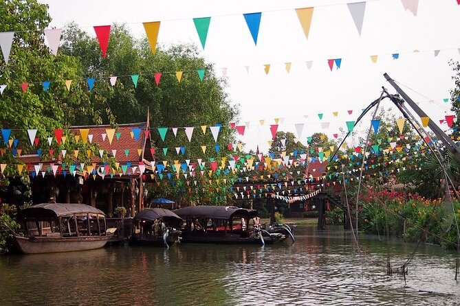 Ayutthaya Bicycle Hike & ATV to Top Attractions & Floating Market - Cycling to Wat Mahathat