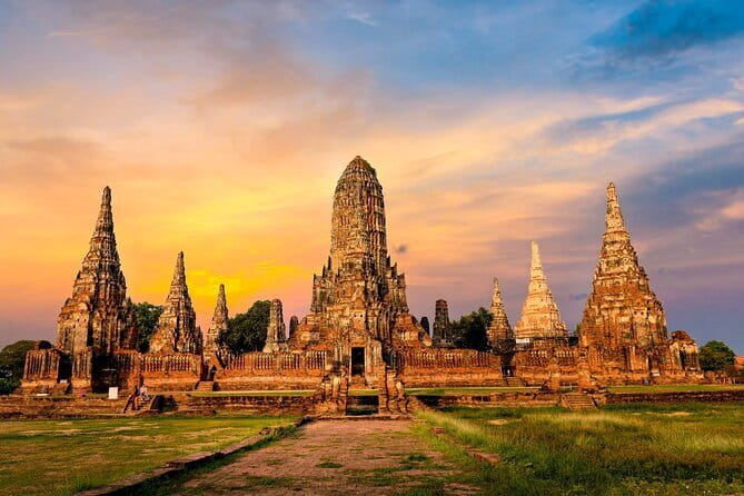 Ayutthaya, Damnoen Floating & Maeklong Railway Market Day Tour - Who gets the best value from this tour