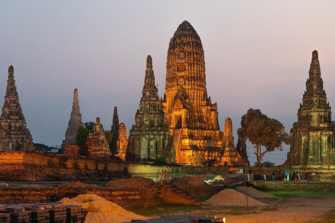 Ayutthaya Famous Temple & Scenic Boat Tour From Train Station - Wat Mahathat and the famous tree-root Buddha