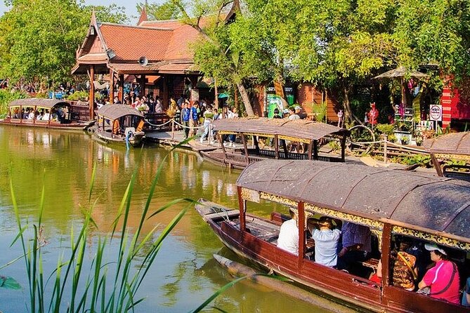 Ayutthaya Funky Frogy Tuk Tuk Experience With Famous Temple - The Ayothaya Floating Market: useful stop or tourist detour?