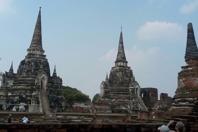 Ayutthaya Guided UNESCO Heritage Tour Including Lunch & Transfers - The reclining Buddha at Wat Lokayasutharam