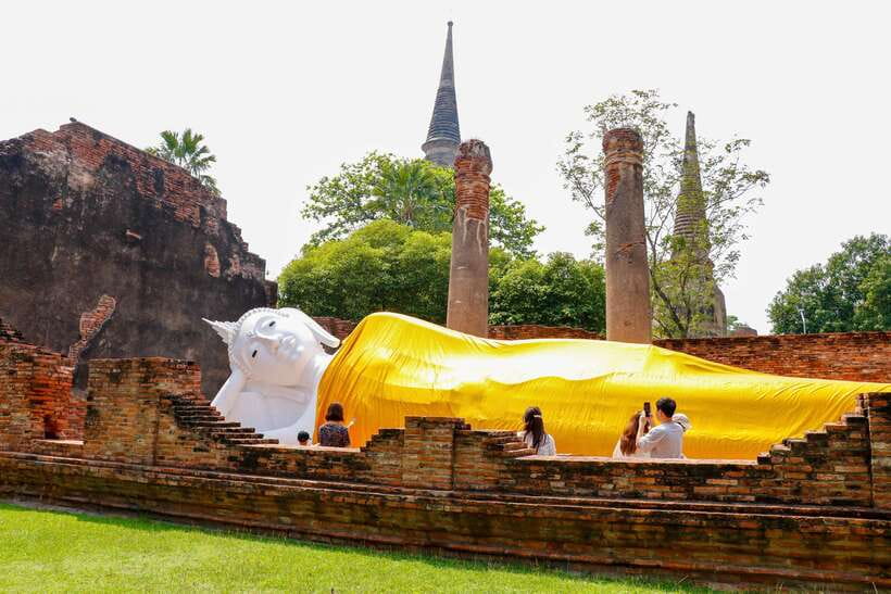 Ayutthaya One Day: Famous Temples & Bang Pa-In Palace Tour - Who will enjoy this tour most