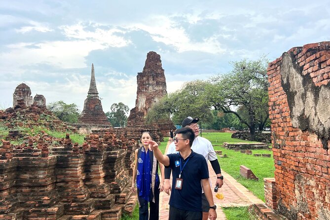 Ayutthaya’s Hidden Gems: Small Group Tour with Car & Local Guide - Seeing Ayutthaya’s gold at Chao Sam Phraya National Museum