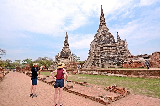 Ayutthaya Sunset Tour: UNESCO Temples & Peaceful River Cruise - Who gets the best value from this tour
