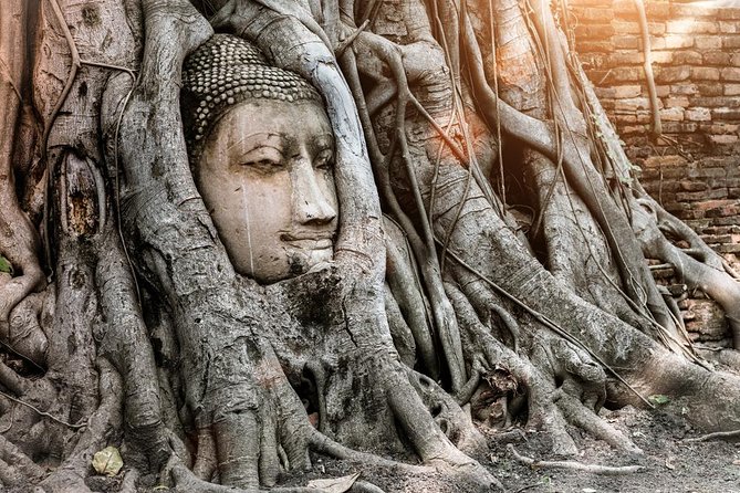 Ayutthaya Temples and Ayothaya Floating Market From Bangkok - Wat Phra Si Sanphet and the old royal center