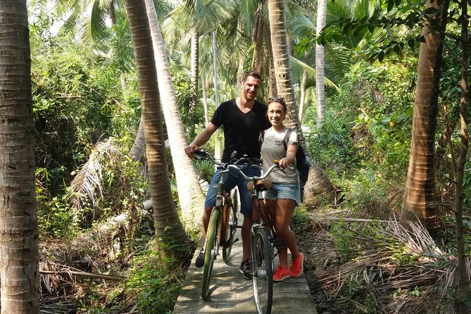 Bamboo Bicycle Tour in twilight: watch dancing Fireflies in Bangkok - Searching for fireflies on the night river