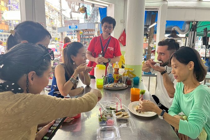 Bang Rak Backstreets: Local Bites & Culture Walking Tour - Why Bang Rak makes a good morning route