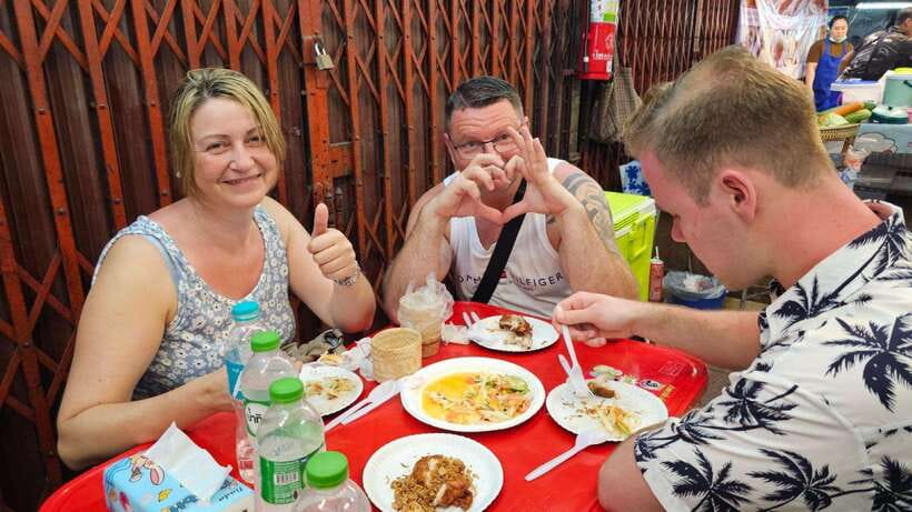 Bangkok Authentic Tasting Thai-Chinatown Walking Food Tour - Ten to twelve dishes, and sometimes more