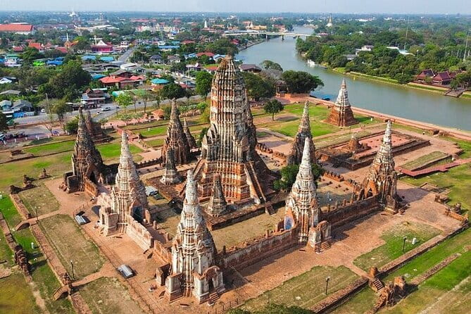 Bangkok Ayutthaya Temples and Boat Tour with Lunch - Wat Mahathat and Ayutthaya’s oldest atmosphere
