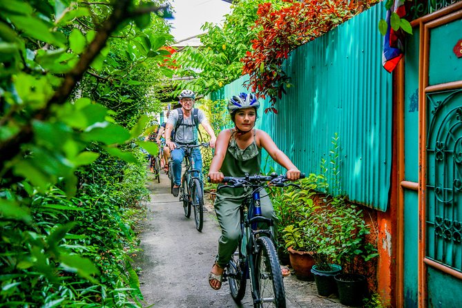 Bangkok: Backstreets and Temple Historic Bike Tour - The Chao Phraya ferry and the old city