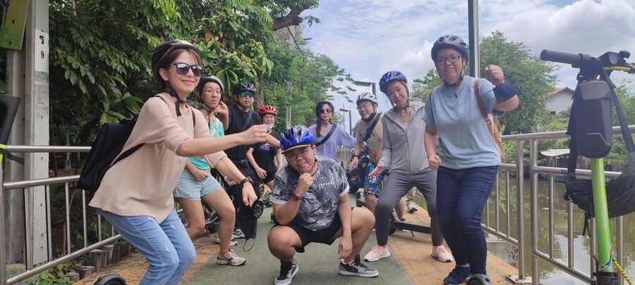 Bangkok: Bang Kachao E-Scooter Jungle Tour - Bang Namphueng Floating Market and lunch