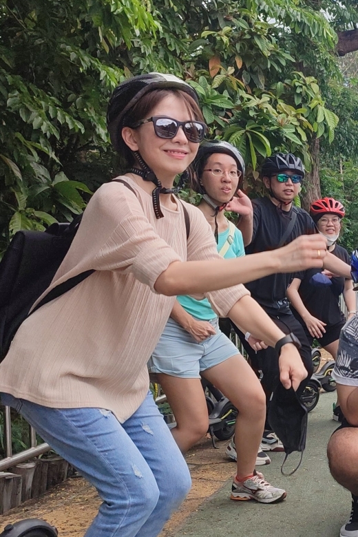 Bangkok: Bang Kachao E-Scooter Jungle Tour - Learning the e-scooter before the route begins