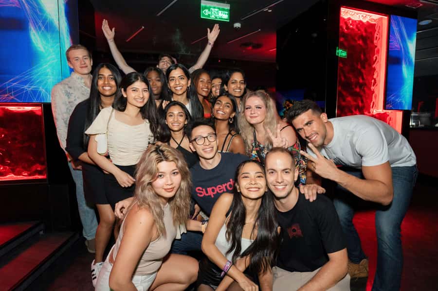 Bangkok: Bar and Club Crawl - Meeting details require extra care