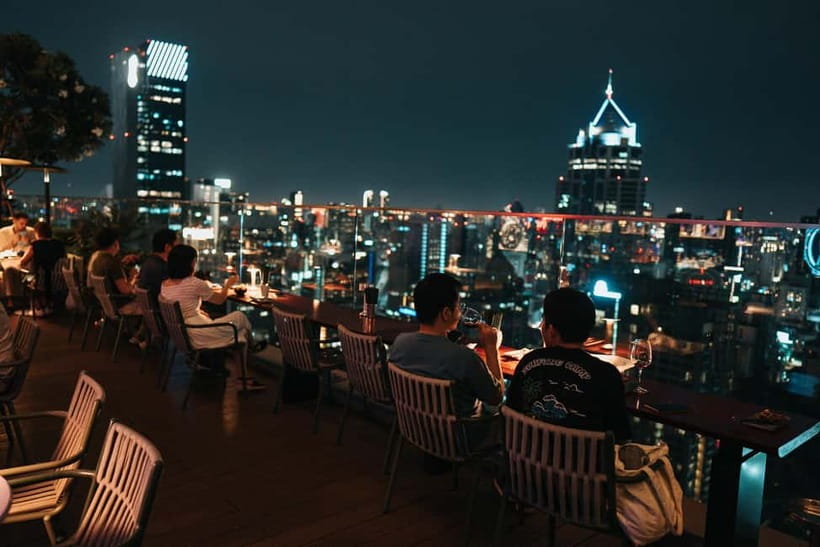 Bangkok: Bar.Yard Rooftop Bar Kimpton Maa-Lai F&B Packages - Food and drinks at Bar.Yard