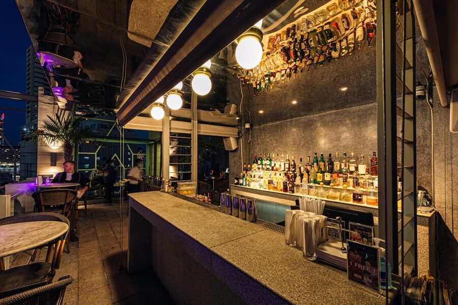 Bangkok: Barracuda Rooftop Bar Akara Hotel - Tapas, gourmet bites, and sharing sets