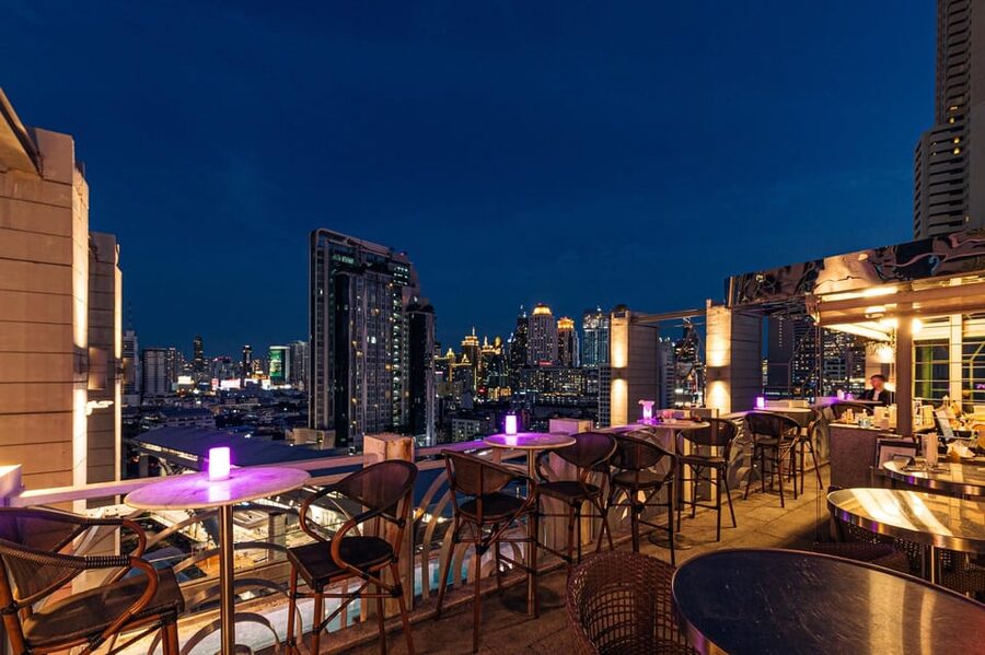 Bangkok: Barracuda Rooftop Bar Akara Hotel - Who will enjoy Barracuda most