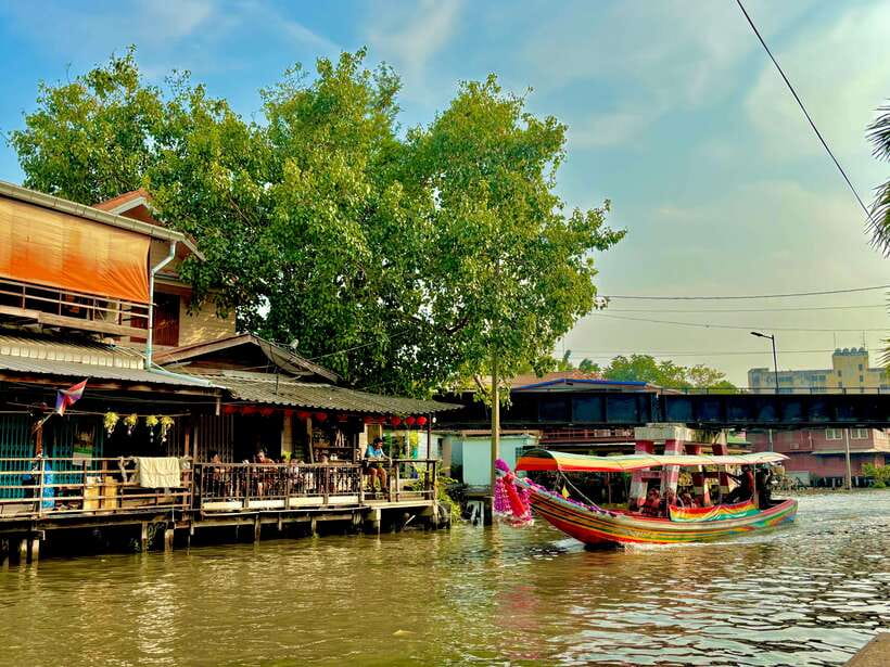 Bangkok: Bike, Boat & Food Tour in Thonburi - Talat Phlu and the first backstreets
