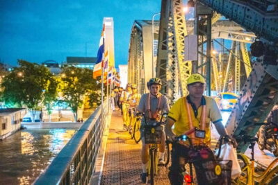 Bangkok by Night Cycling Tour with Street-food Meal