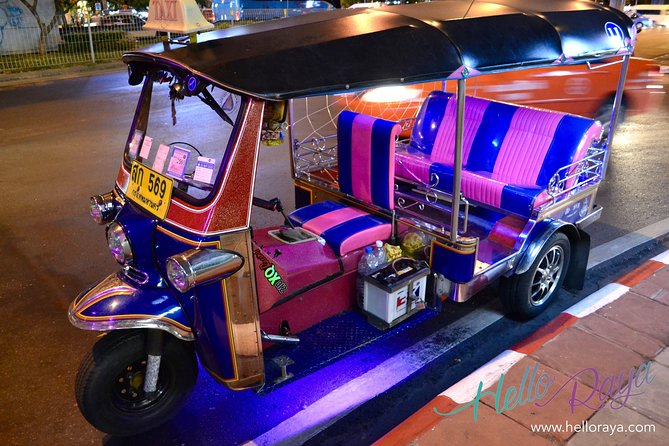 Bangkok by Night Tuk Tuk Tour: Markets, Temples & Food - Guides can shape the entire evening