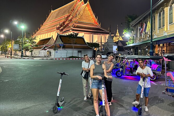 Bangkok by Night with Escooter &/or Bike - Pak Khlong Flower Market after dark