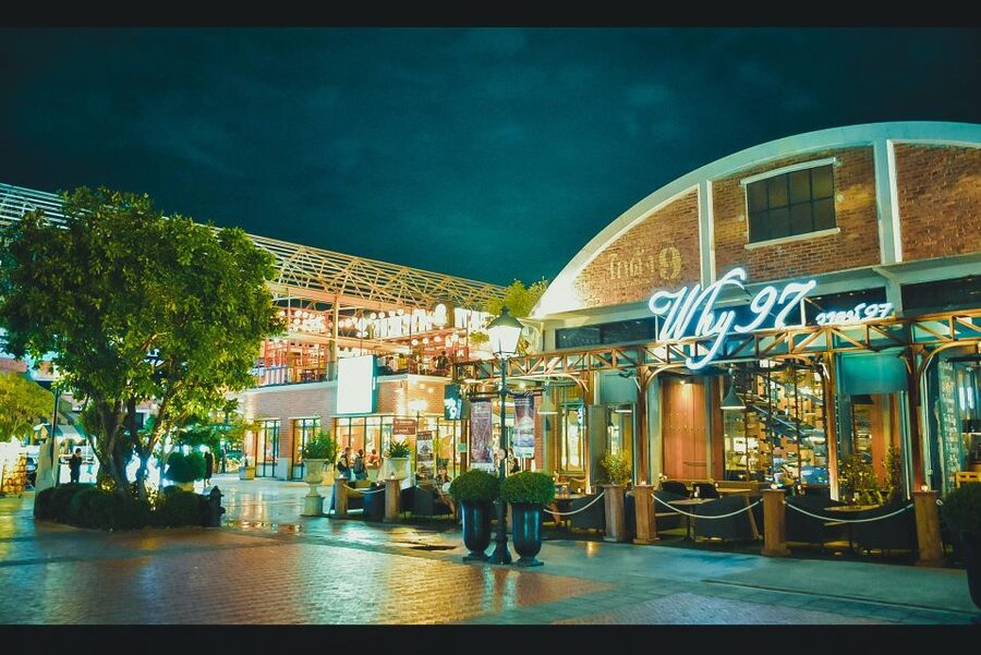 Bangkok: Calypso Cabaret Show with Hotel Transfer - Who will enjoy this Bangkok evening