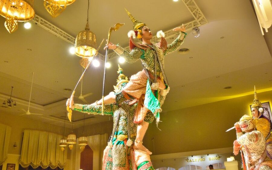 Bangkok: Calypso with Thai Classical Dance - What comes with the Thai set dinner