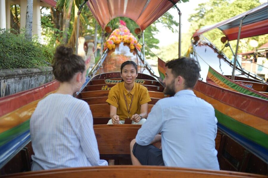 Bangkok: Canal Boat Tour, Big Buddha & Artist's House - Seeing homes, temples, fish, and monitor lizards