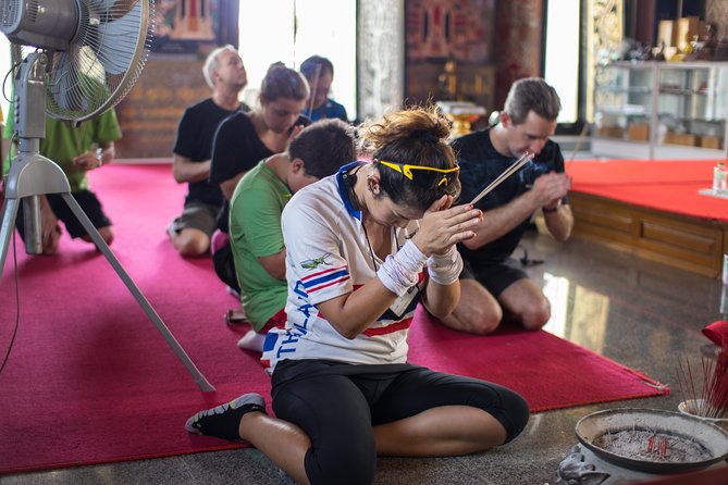 Bangkok Canal Tour by Boat and Bike - Wat Kalayanamit and the first Chinatown