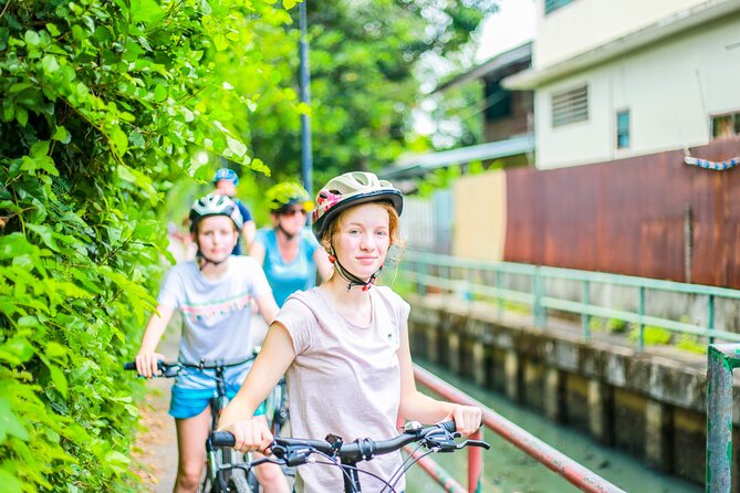 Bangkok Canal Tour by Boat and Bike - A puppet show in a 200-year-old house