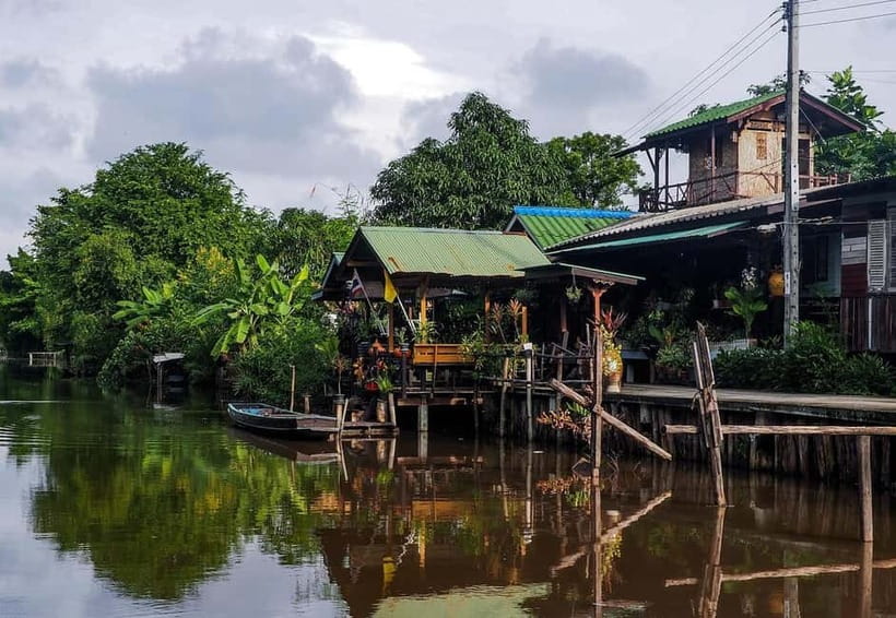 Bangkok: Canal Tour, River Local Life & Wat Arun Guide Visit - Timing, clothing, and getting there