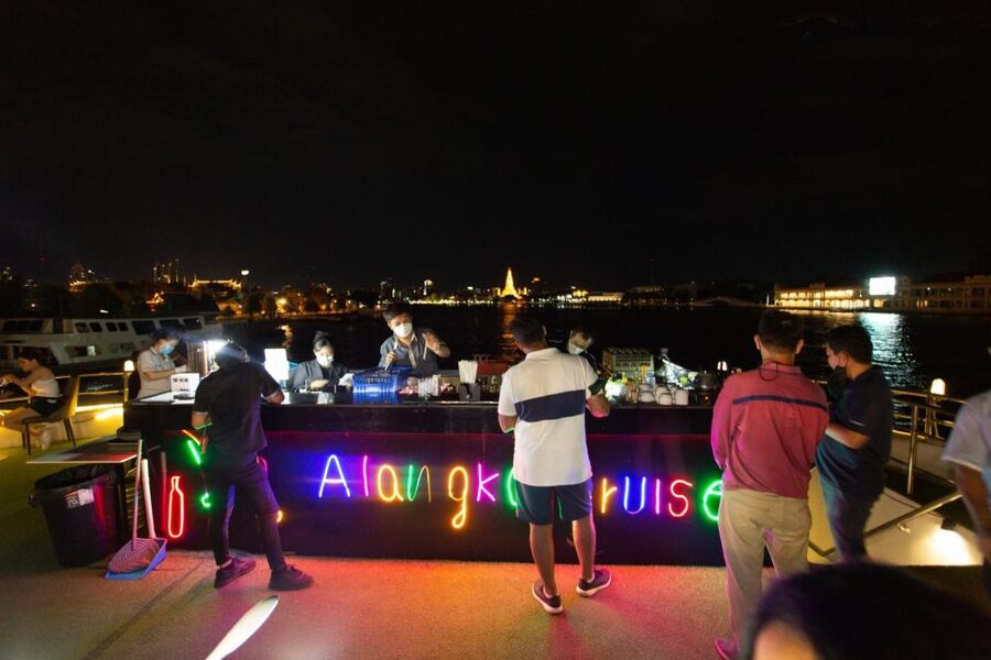 Bangkok: Chao Phraya Alangka Cruise at Icon Siam - A Bangkok evening that begins at ICONSIAM