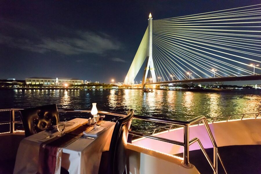 Bangkok: Chao Phraya Princess Dinner Cruise Ticket - Rain, heat, and what to bring