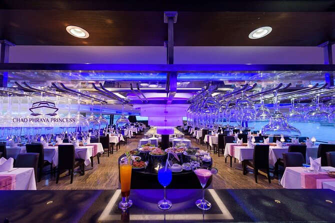 Bangkok Chao Phraya Princess Night Dinner Cruise - Buffet dinner: useful choice, uneven execution