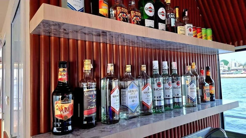 Bangkok : Chaophraya Booze Cruise – Drinks Onboard - Drinks, snacks, and the real cost