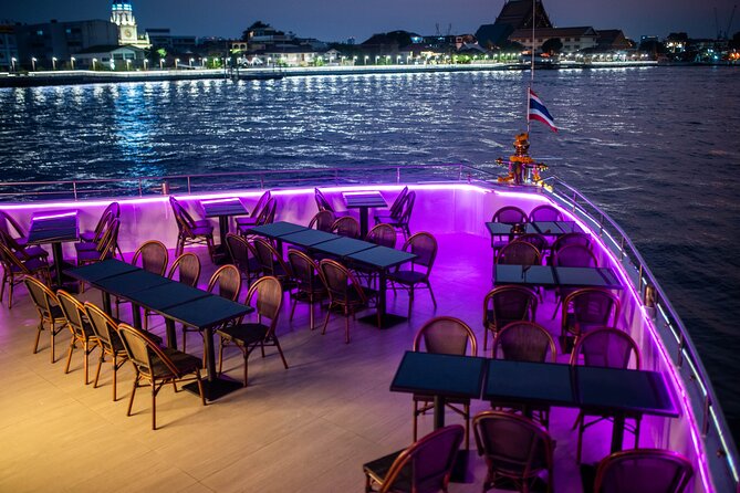 Bangkok Chaophraya Dinner Cruise with Thai Cultural Show - Wat Arun is the night’s visual highlight