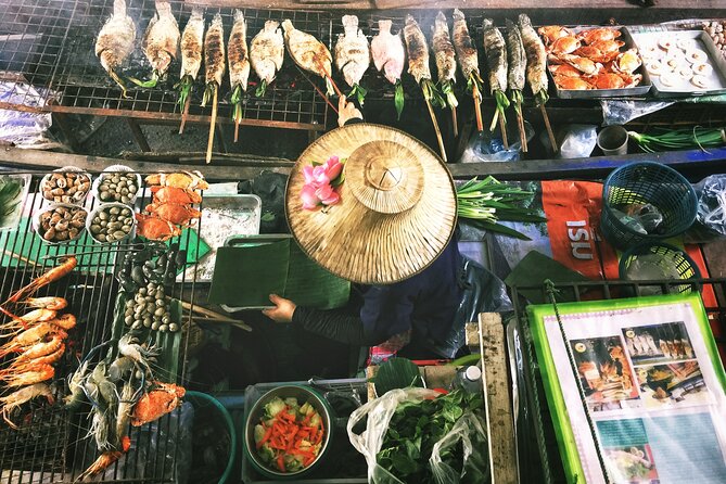 Bangkok: Chinatown By Night Walking Tour - Hua Lamphong to the first Chinatown lanes