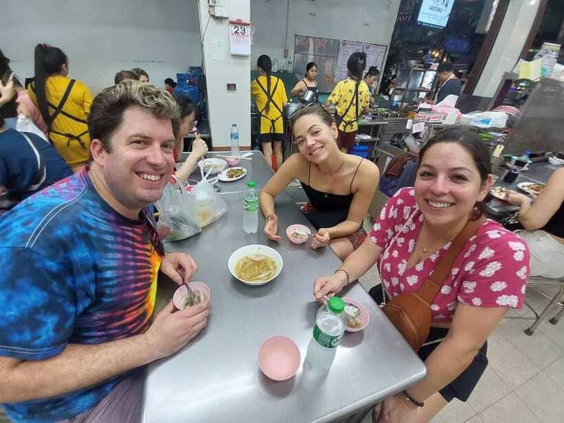Bangkok: Chinatown Food Tour with Michelin Food Stalls - Should you book the Yaowarat food tour?