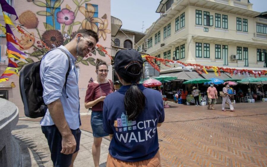 Bangkok: Chinatown Night Walking Tour and Hop On Hop Off Bus - Who Will Get the Most From This Experience?