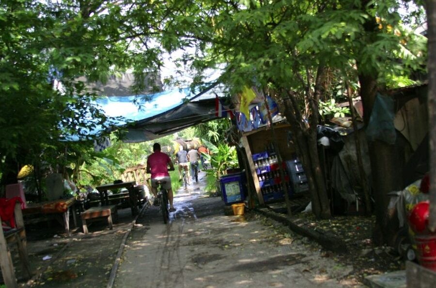 Bangkok: City Culture half-day Bike Tour - Bangkok by Bicycle, From Office Towers to Railway Communities