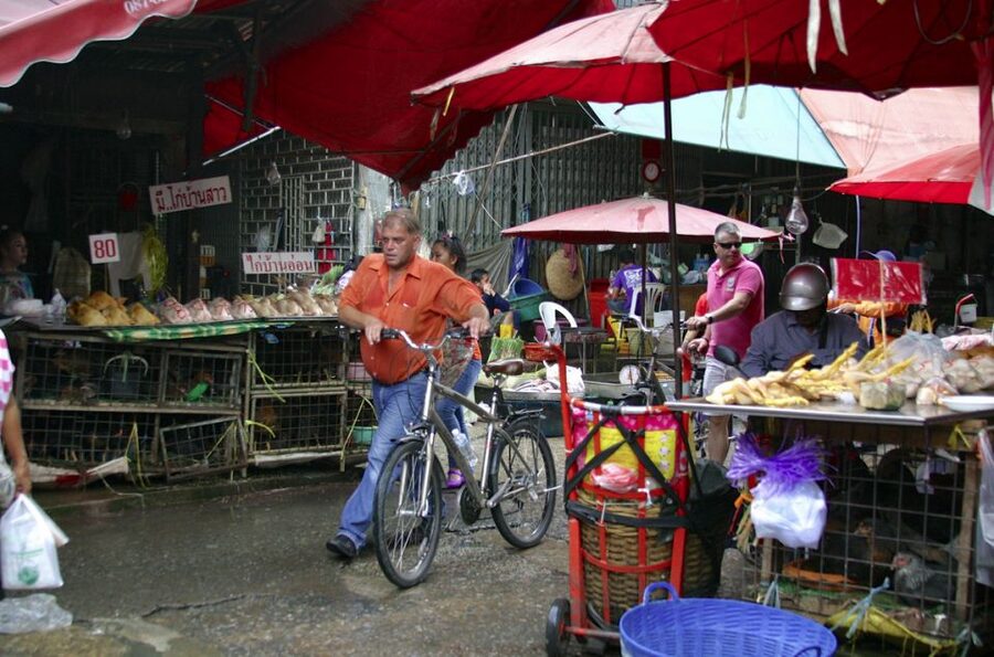 Bangkok: City Culture half-day Bike Tour - How Much Cycling and Traffic Should You Expect?