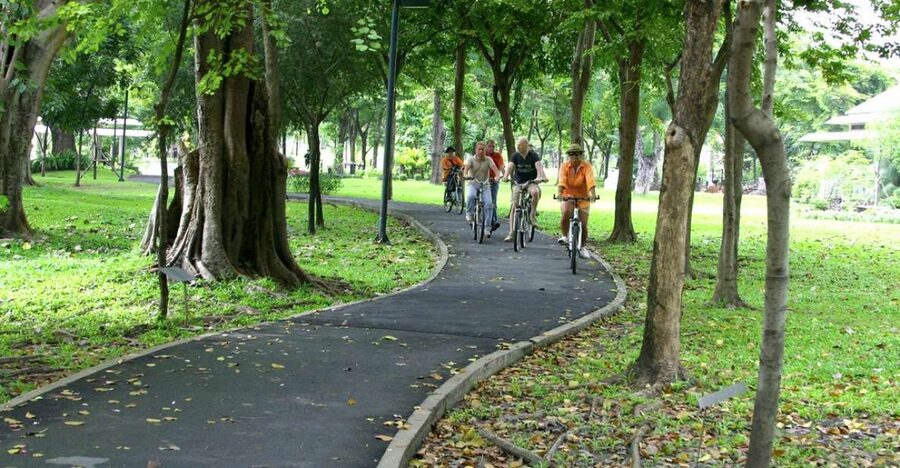 Bangkok: City Culture half-day Bike Tour - Riding Along the Train Graveyard