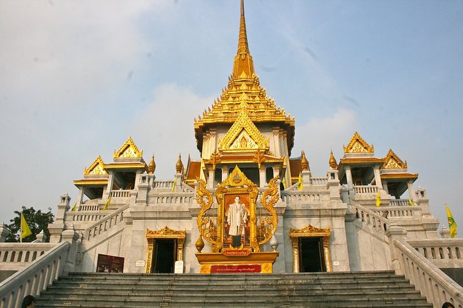 Bangkok City Highlights Tour: Grand Palace & Three Iconic Temples - What the guide adds to the temples