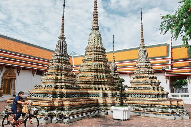 Bangkok City Tour with Guided Temple Visits and Shared Transfers - The Golden Buddha at Wat Traimit